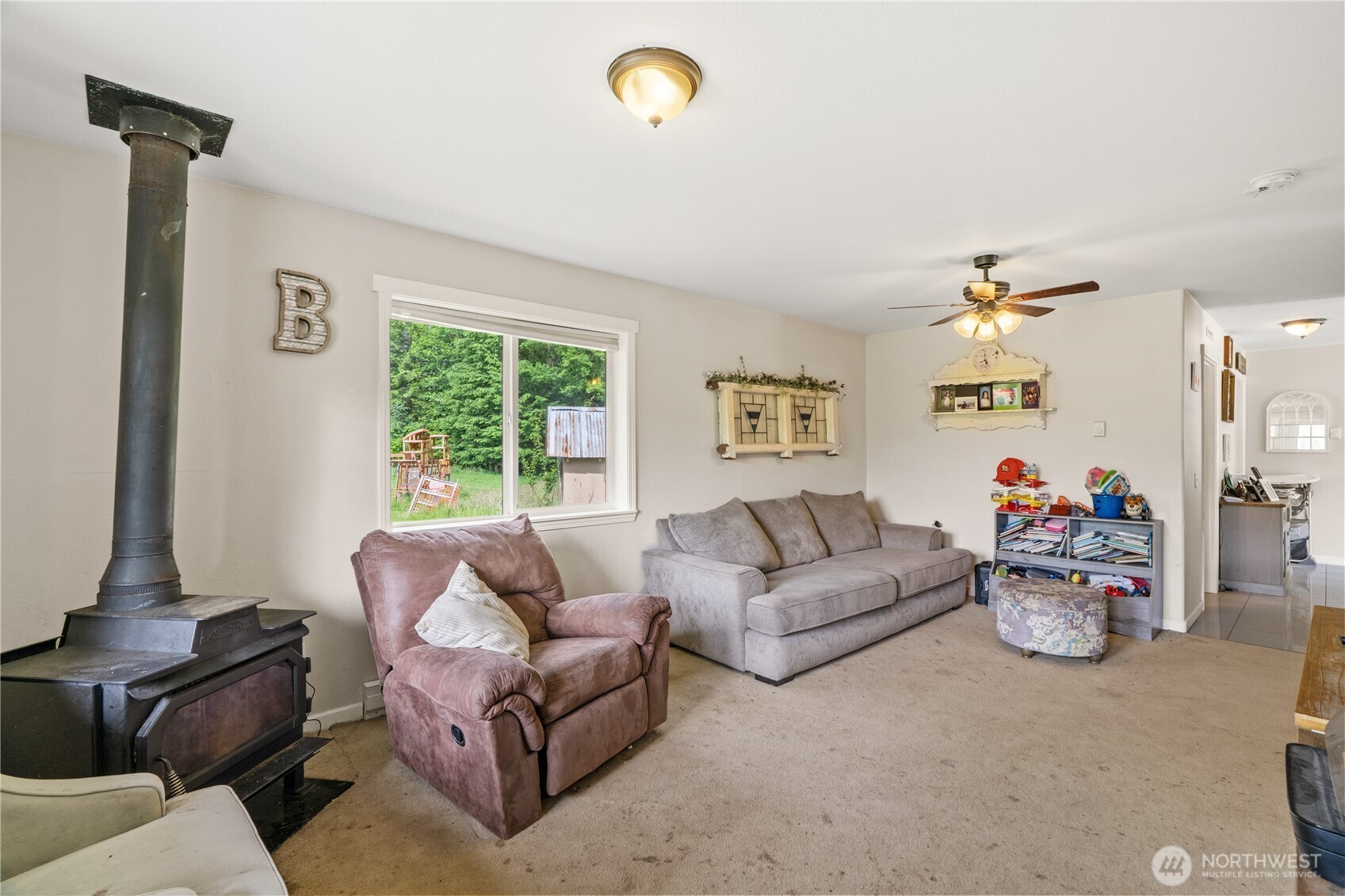 1904 North River Road Property Photo 7