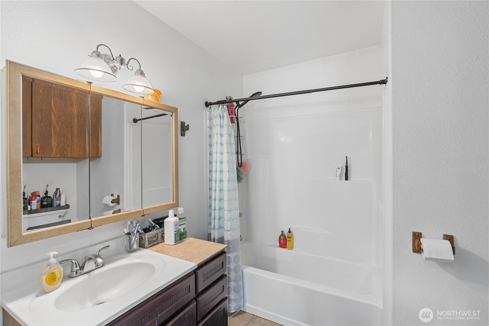 1904 North River Road Property Photo 13