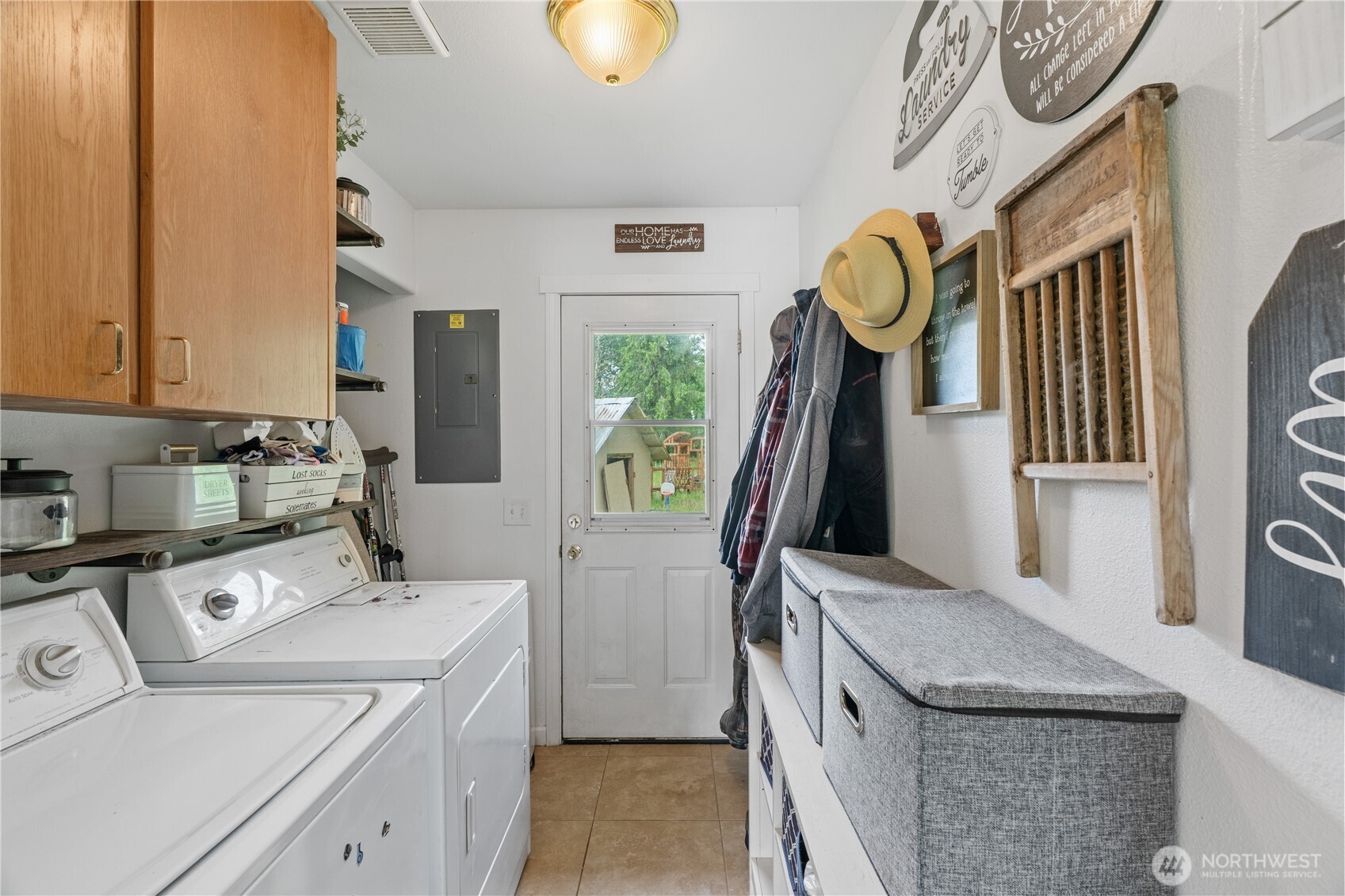 1904 North River Road Property Photo 16