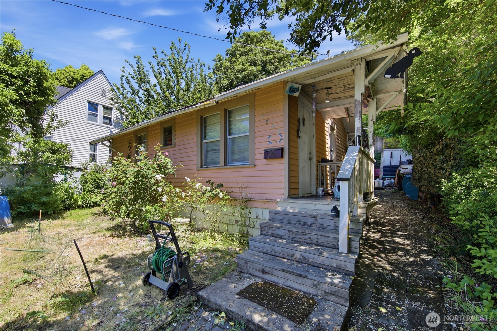 2820 29th Avenue Property Photo 1