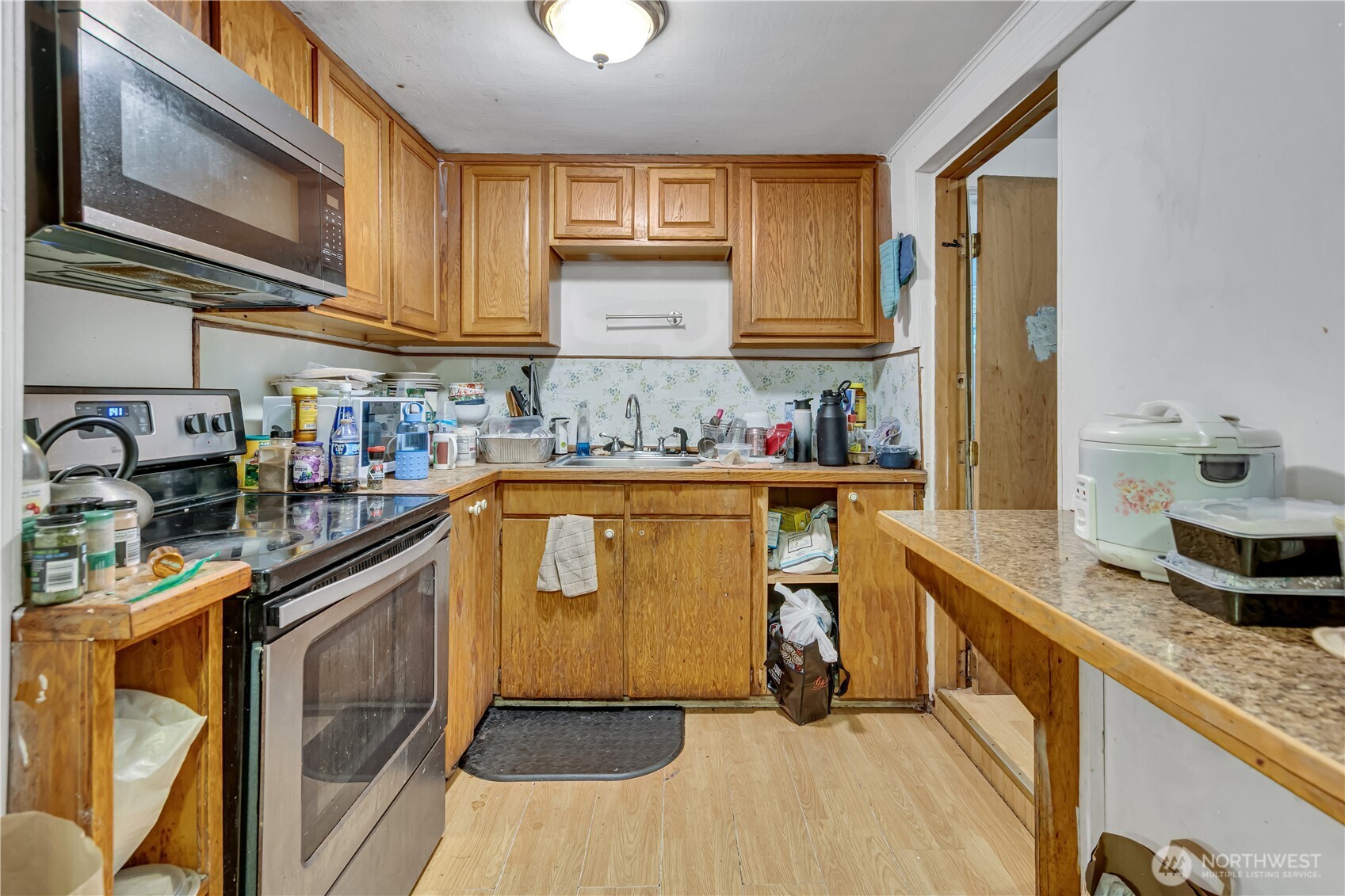 2820 29th Avenue Property Photo 5