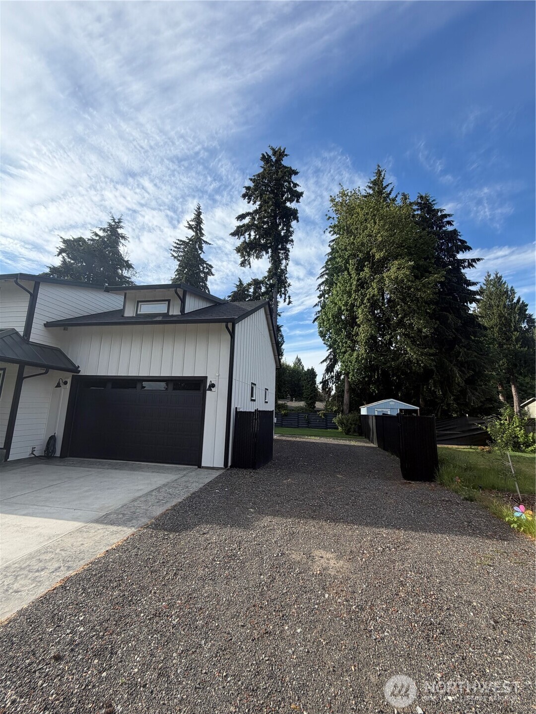 2714 67th Court Property Photo 4