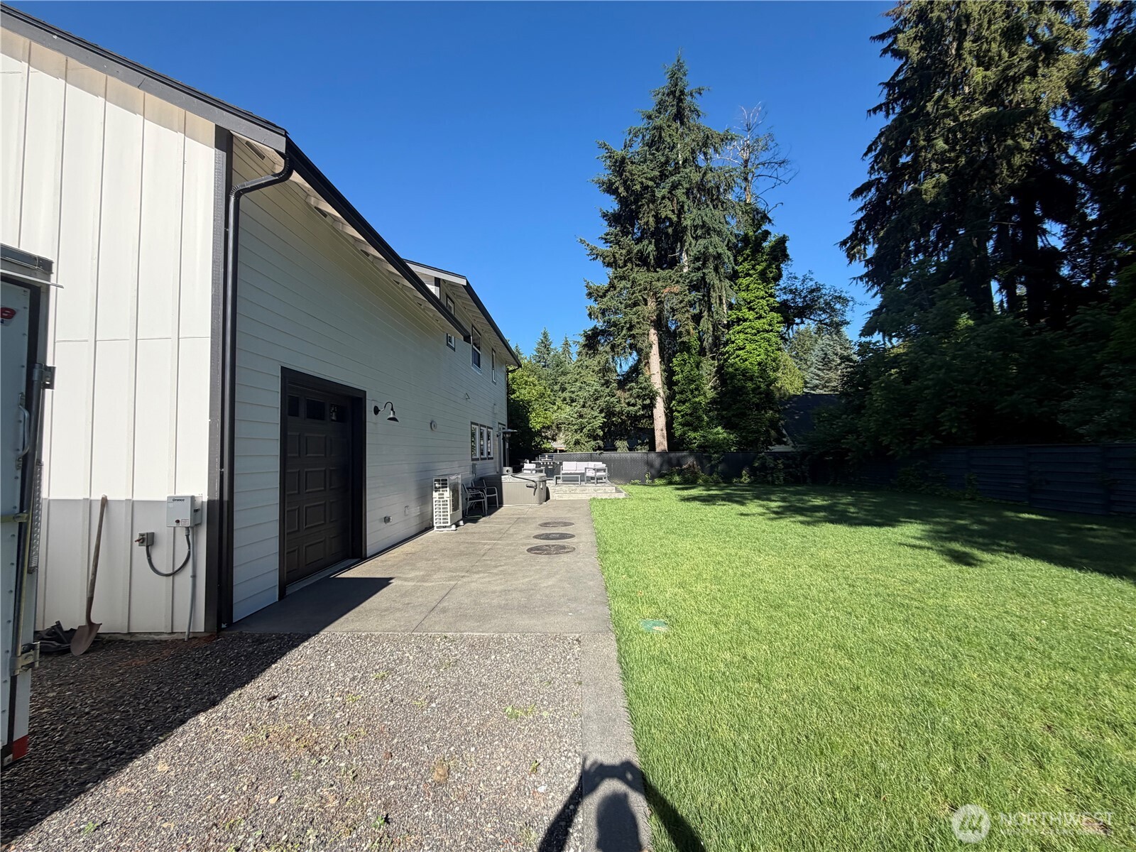 2714 67th Court Property Photo 6