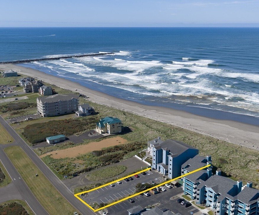 1335 Ocean Shores Boulevard S13 Property Photo 2
