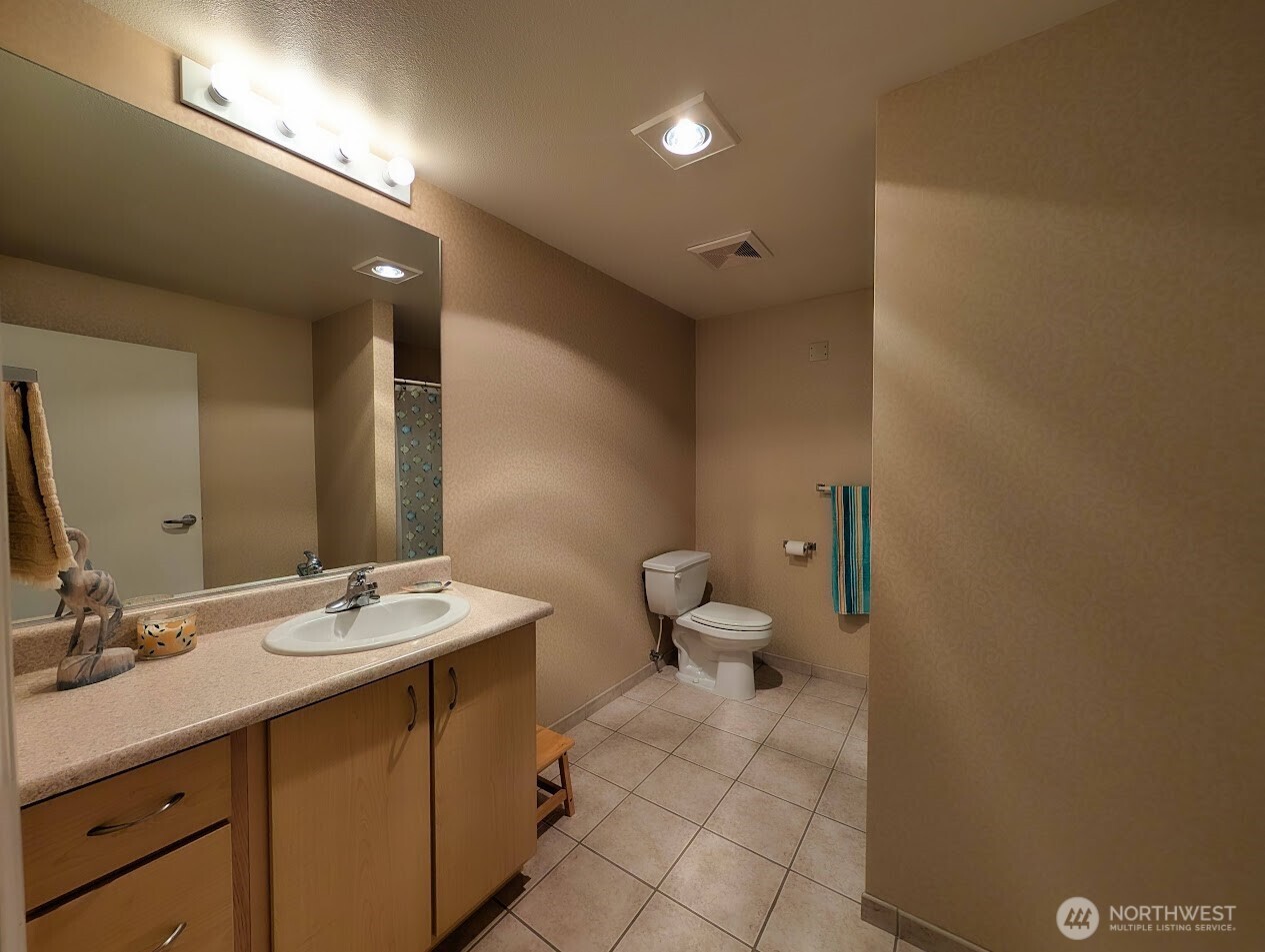1335 Ocean Shores Boulevard S13 Property Photo 9