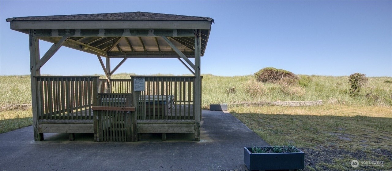 1335 Ocean Shores Boulevard S13 Property Photo 11