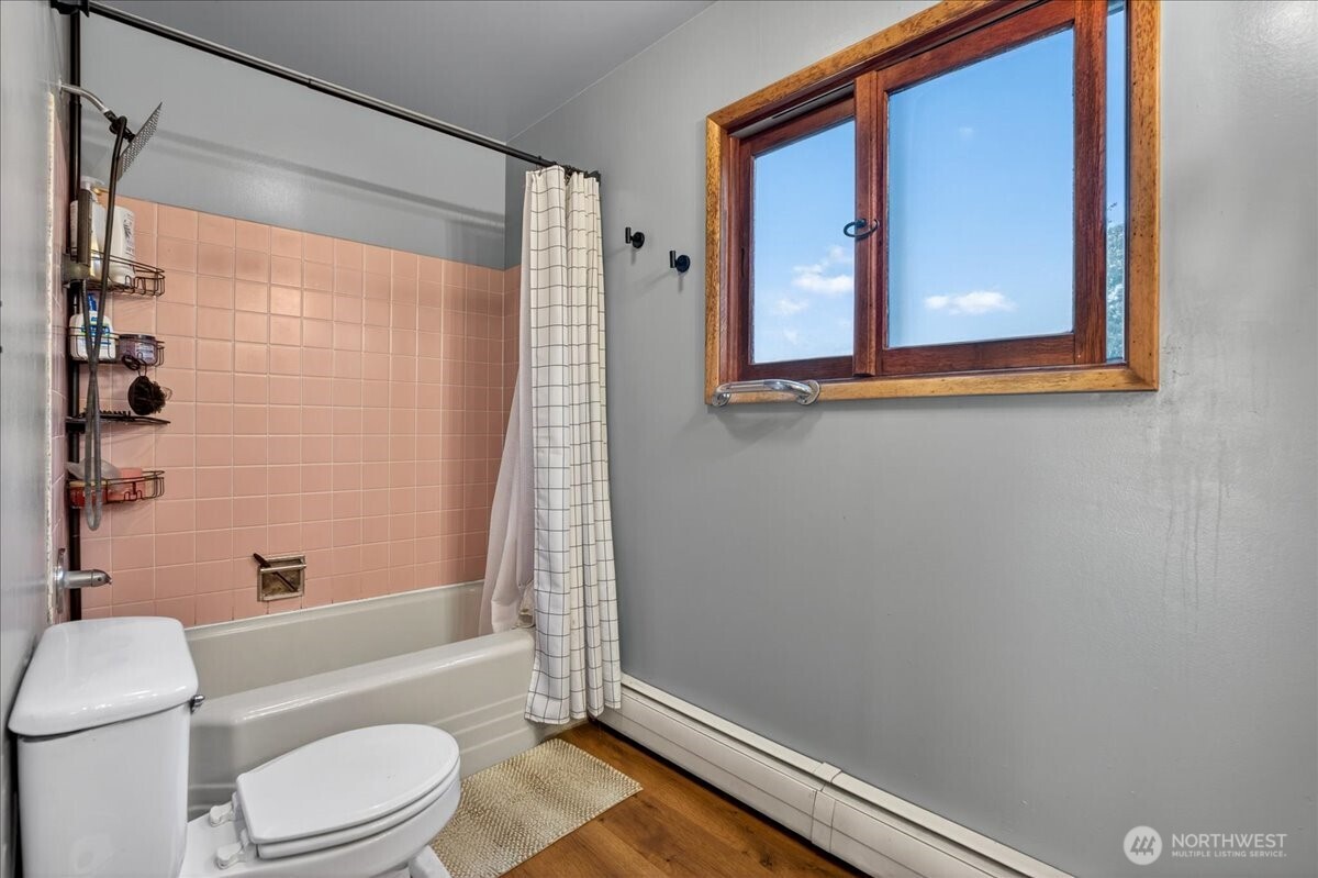 709 Marshall Street Property Photo 17