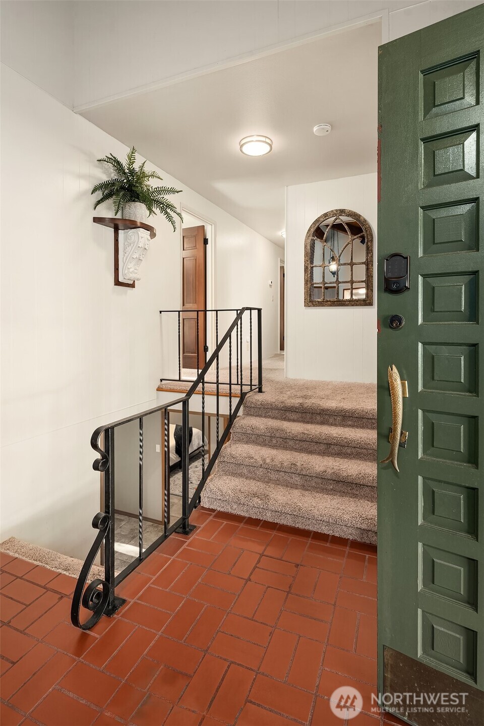 405 Lakeshore Drive Property Photo 16