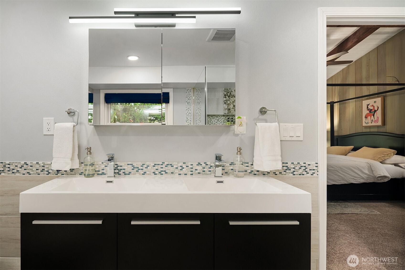 405 Lakeshore Drive Property Photo 19
