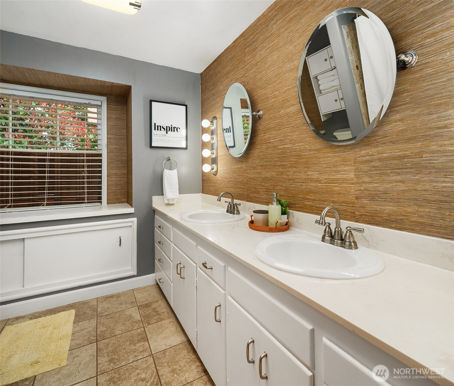 405 Lakeshore Drive Property Photo 22