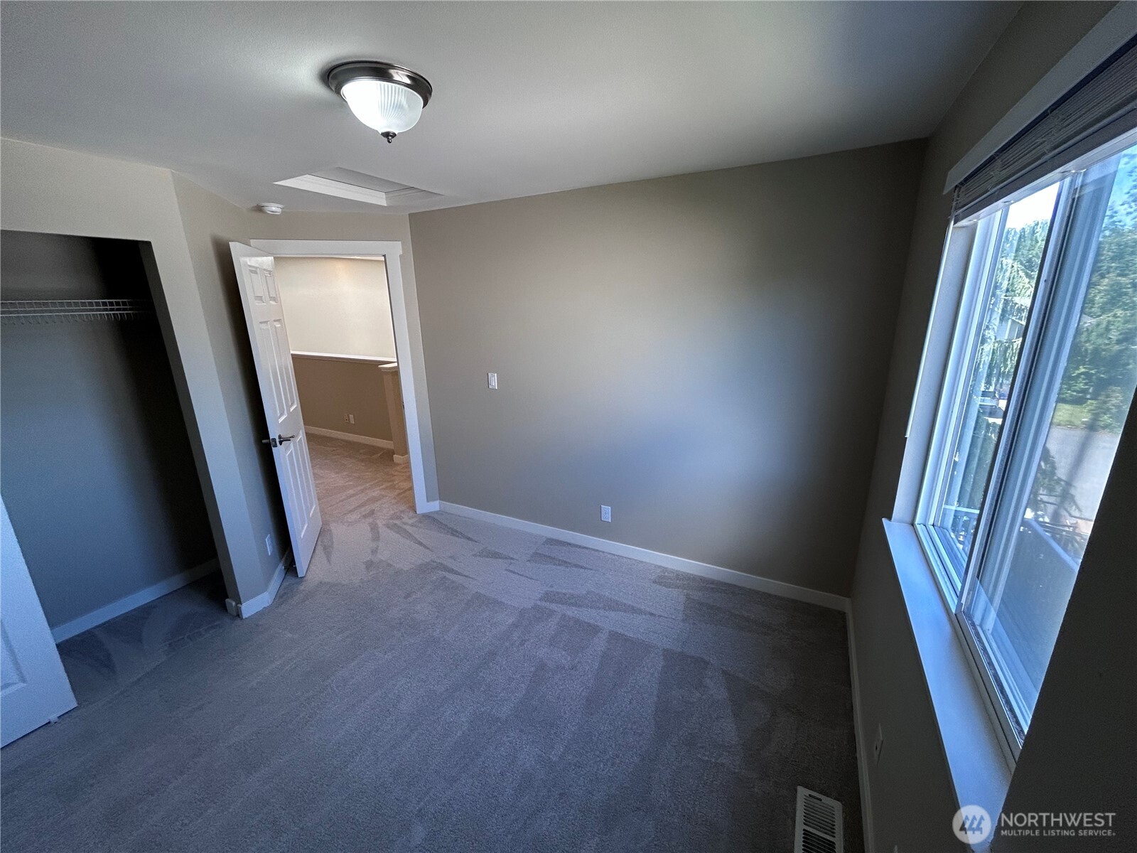 7621 67th Street Property Photo 15