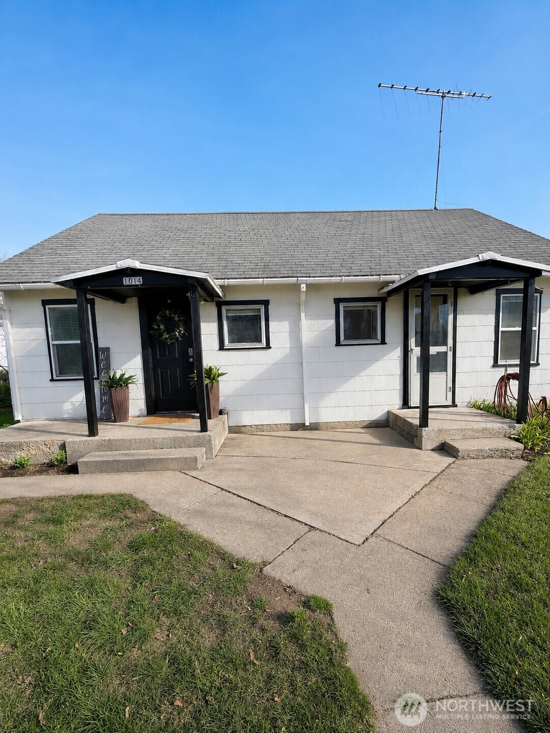 1014 Washington Street Property Photo 1