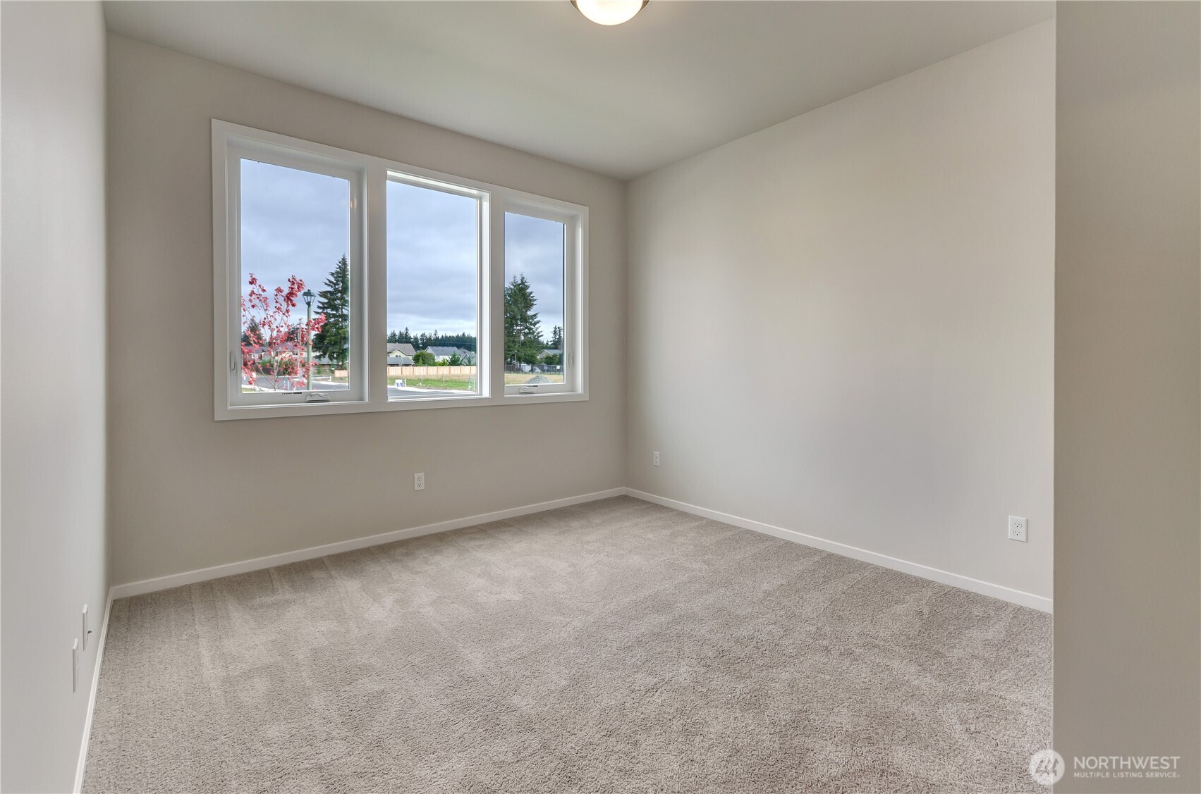 18306 37th Avenue Ct Property Photo 5