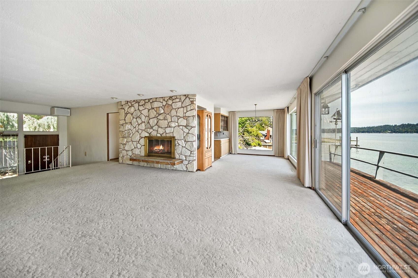 8361 Ne North Shore Road Property Photo 6