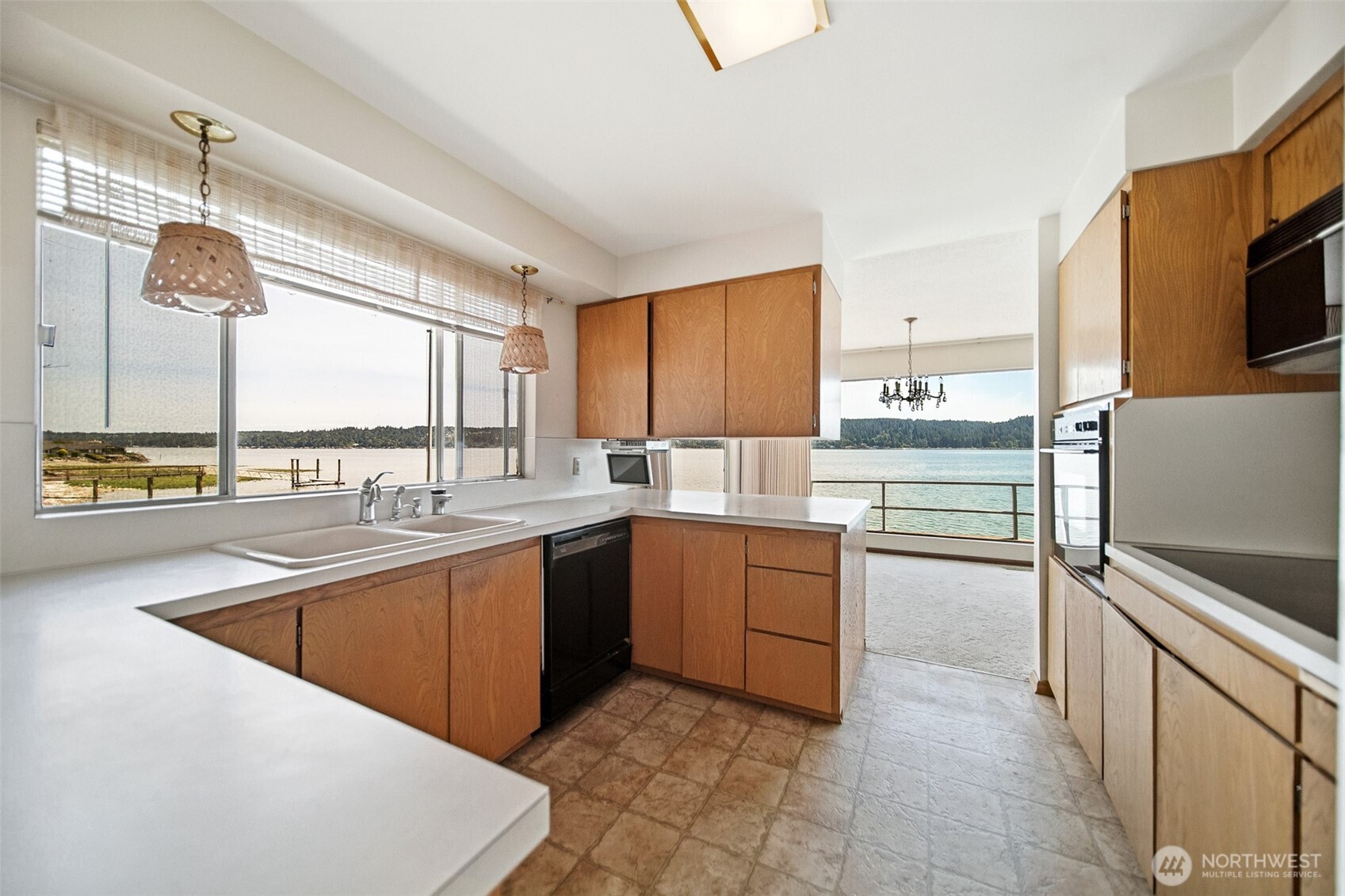 8361 Ne North Shore Road Property Photo 10