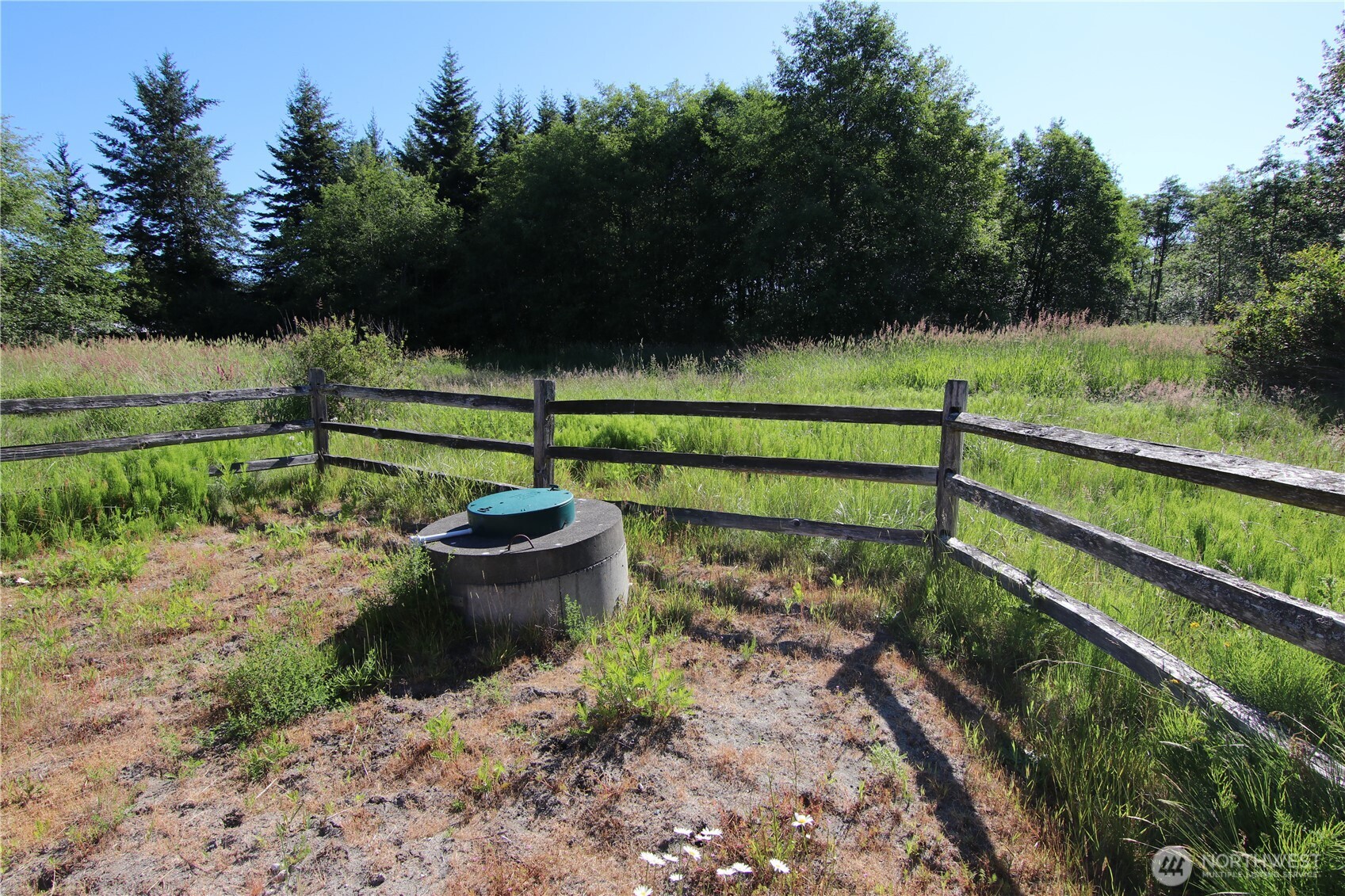 3823 Industry Lane Property Photo 14