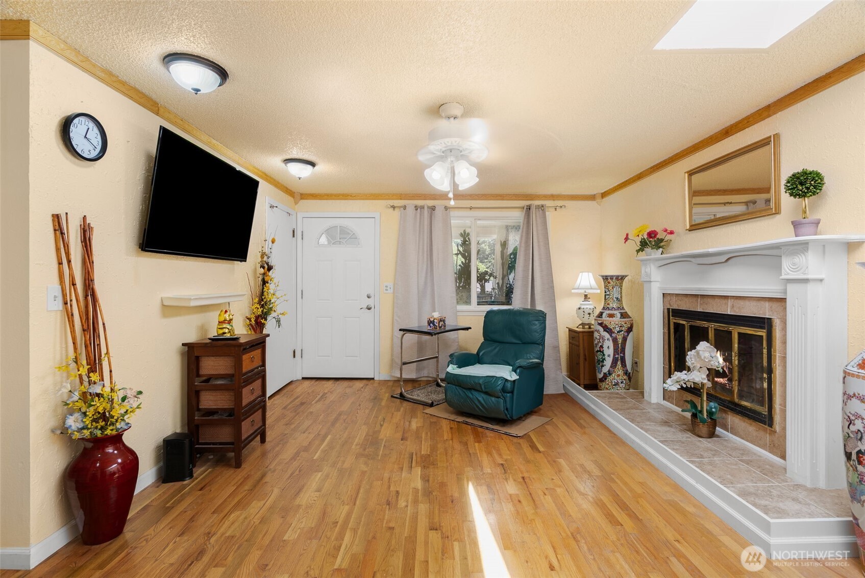30621 8th Place Property Photo 5
