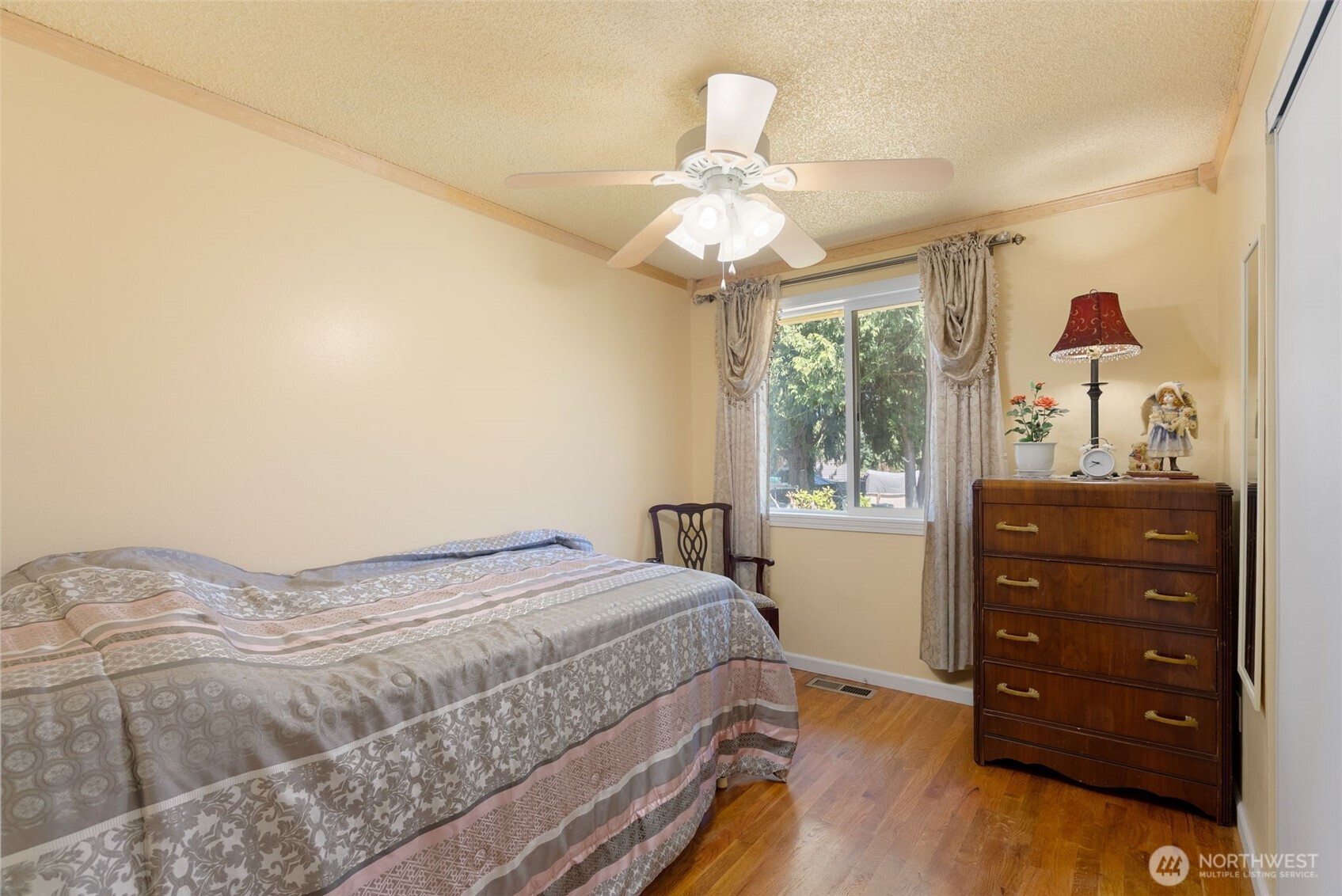 30621 8th Place Property Photo 6