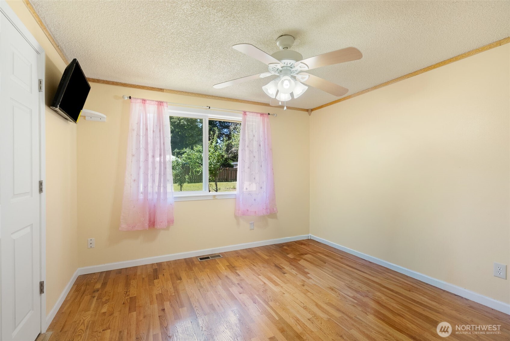 30621 8th Place Property Photo 9