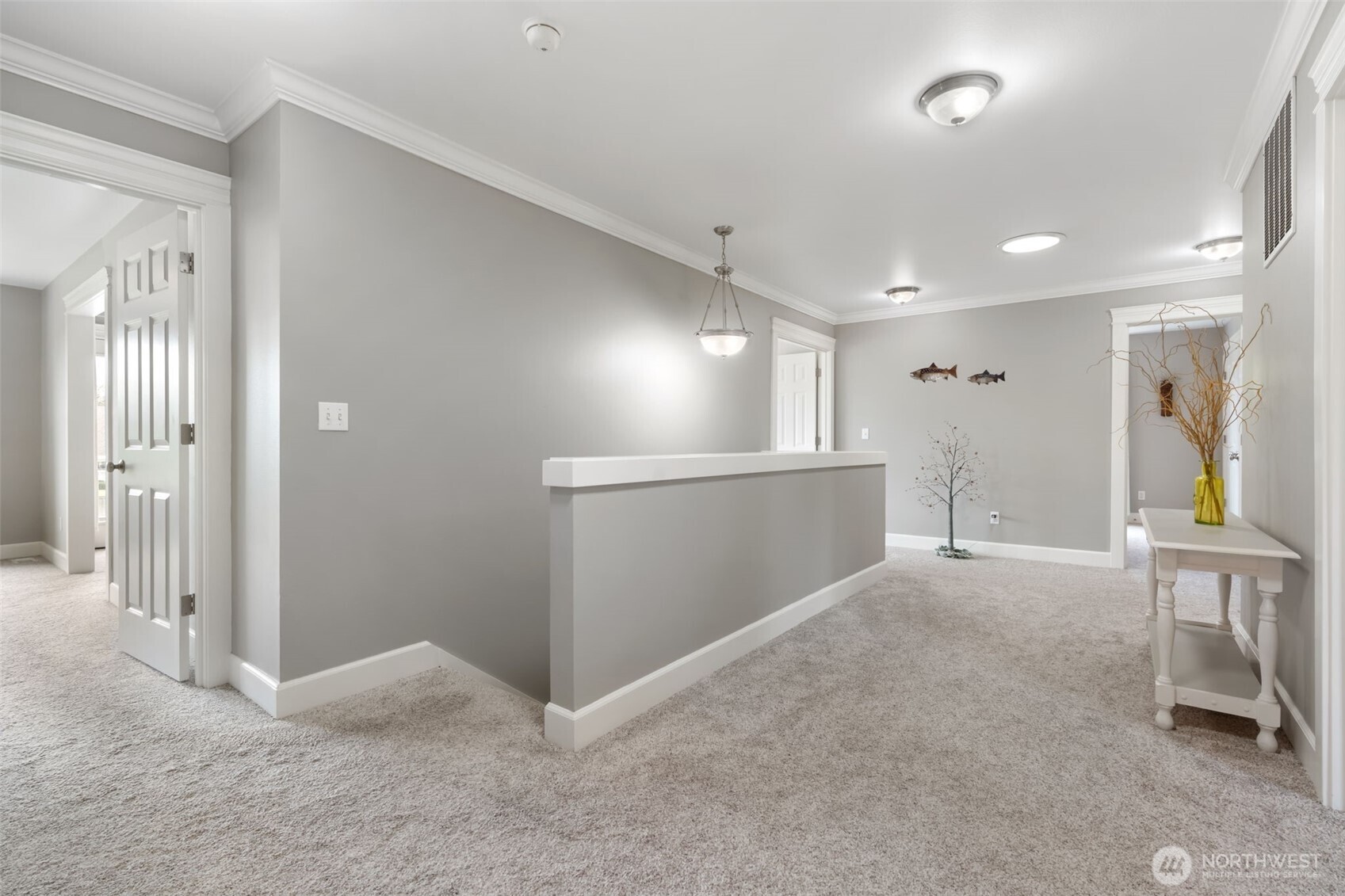 17845 Irwin Street Property Photo 14