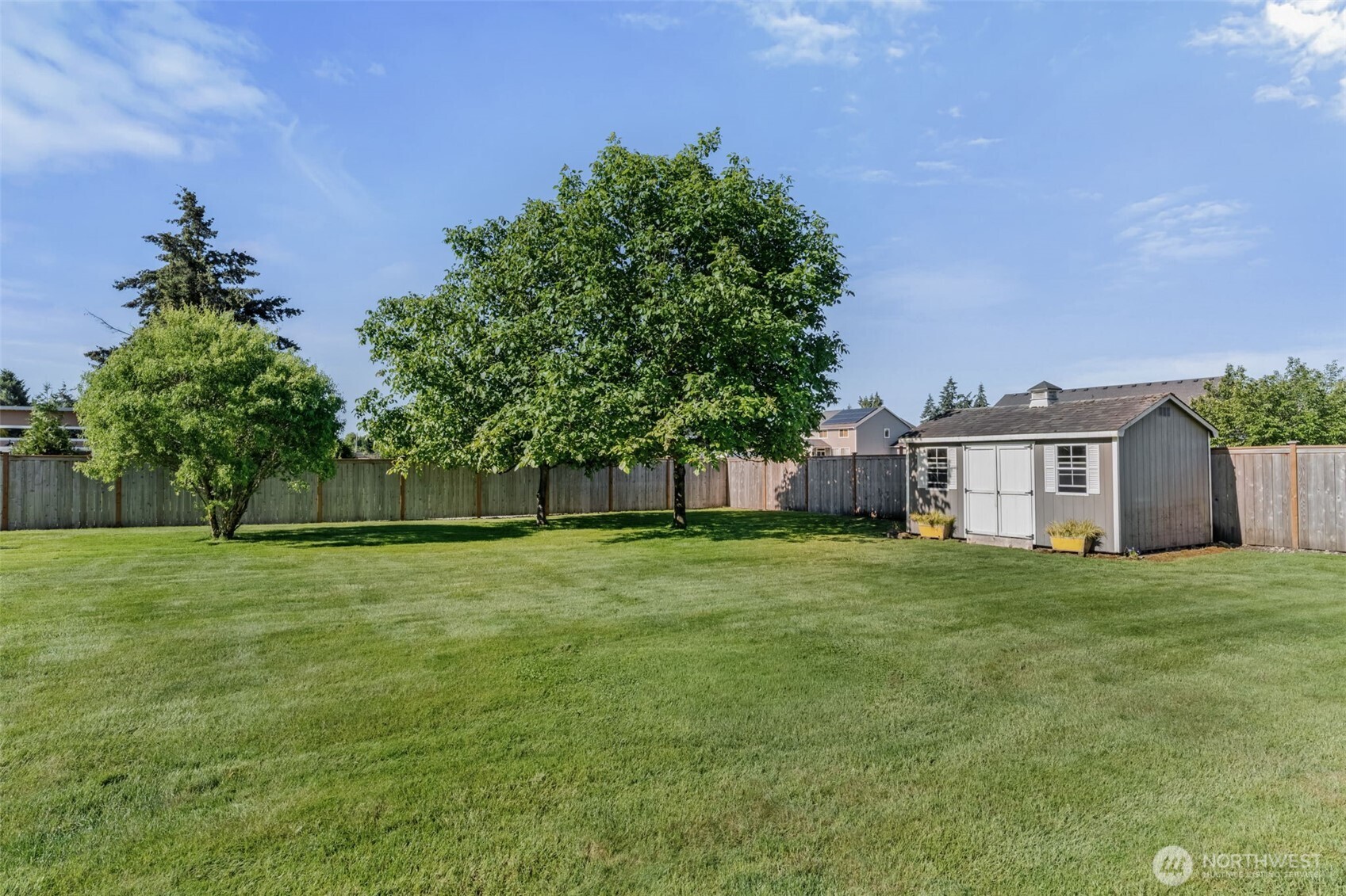 17845 Irwin Street Property Photo 35