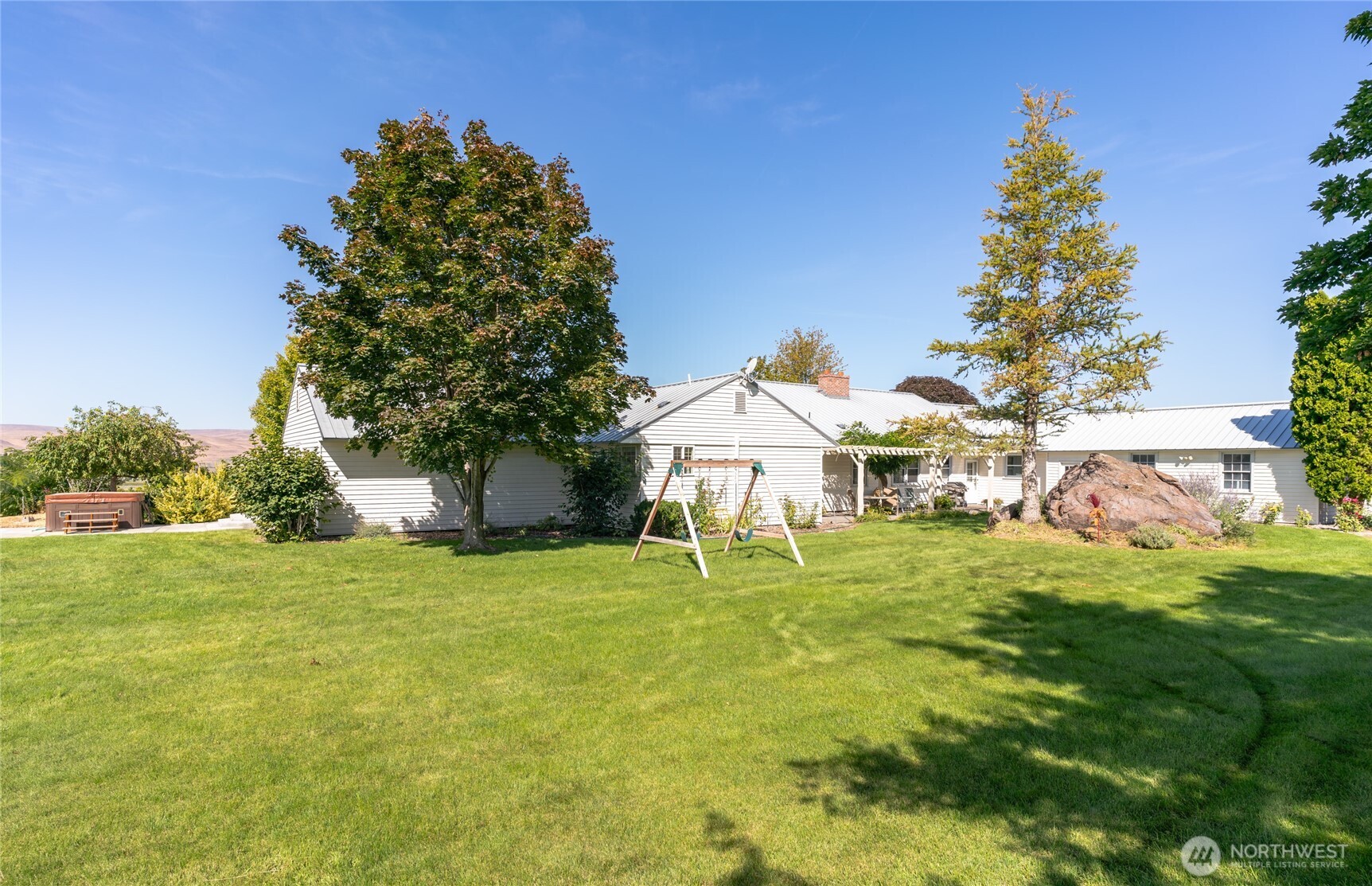 24635 Highway 243 Property Photo 32