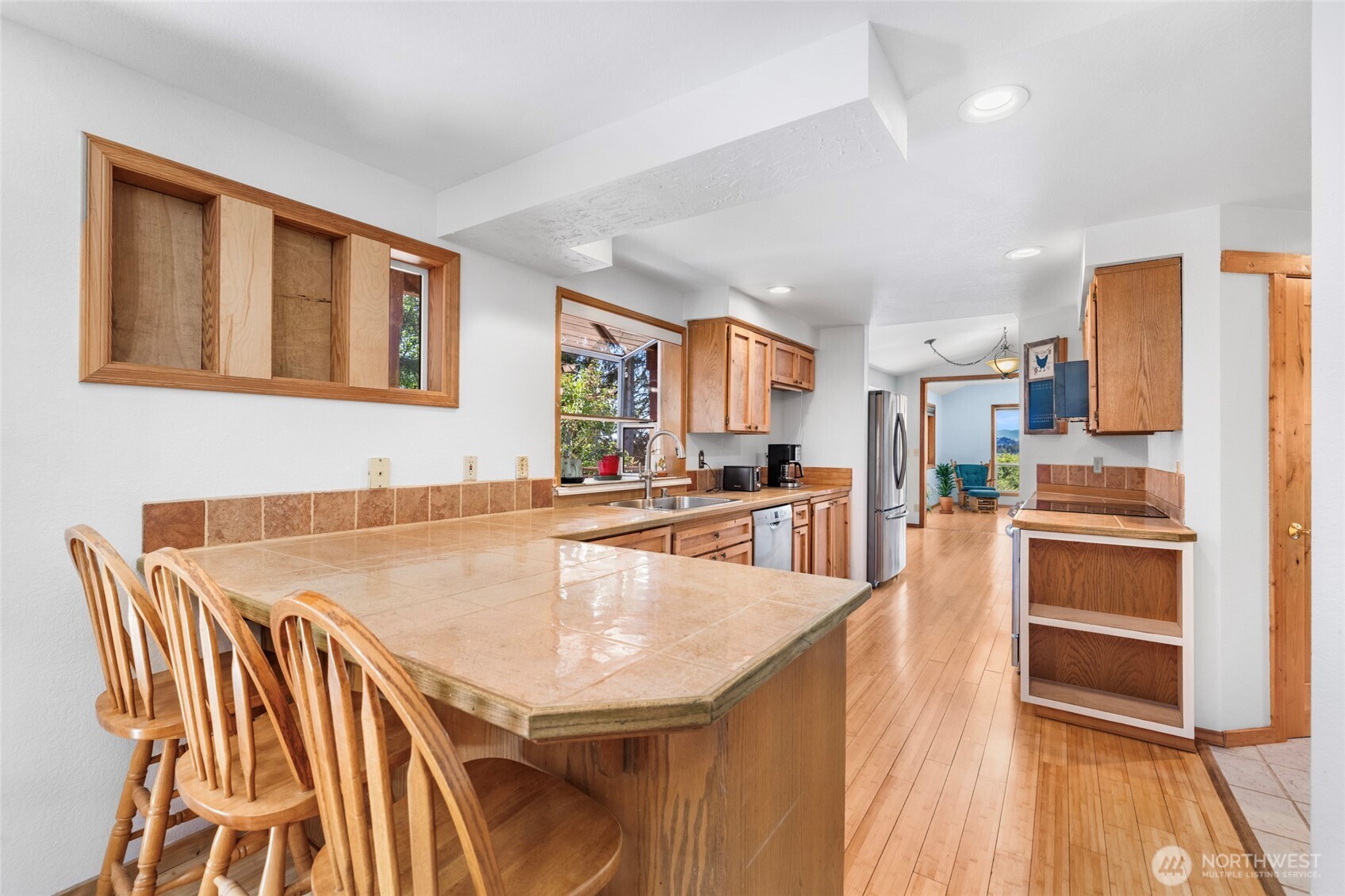 801 N Waugh Road Property Photo 14