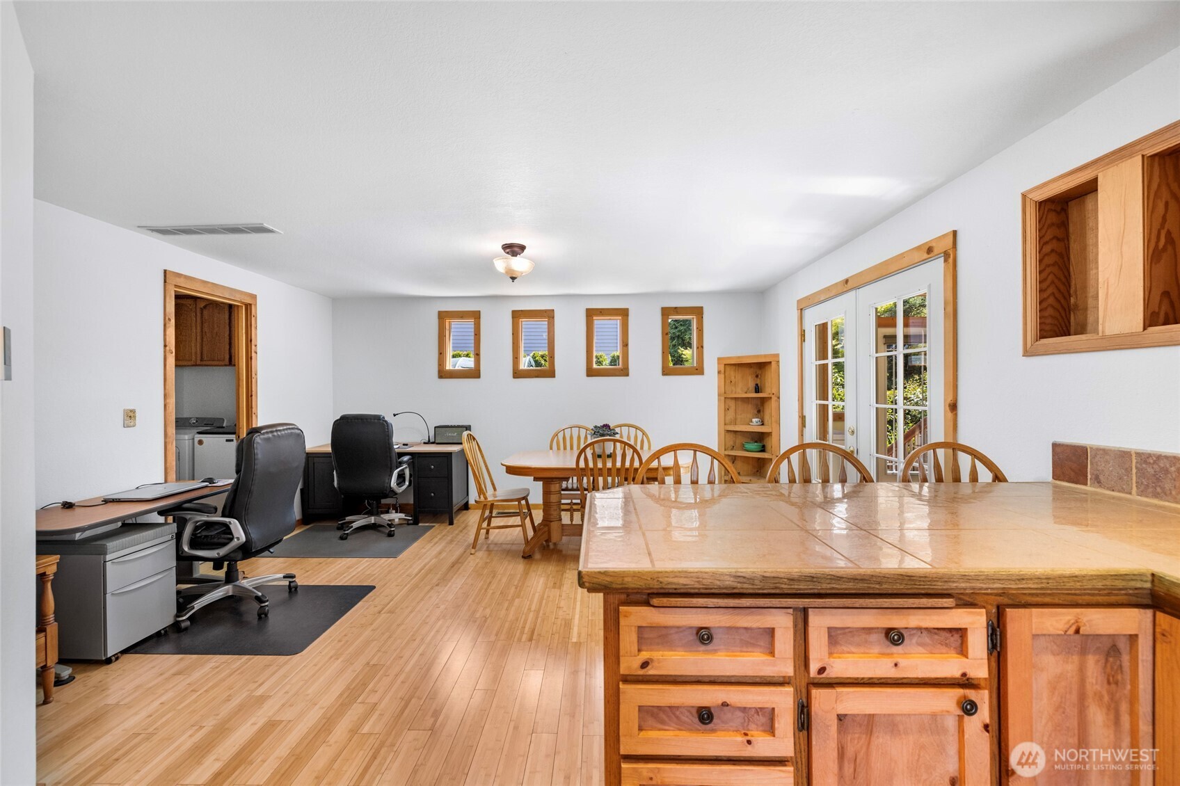 801 N Waugh Road Property Photo 17
