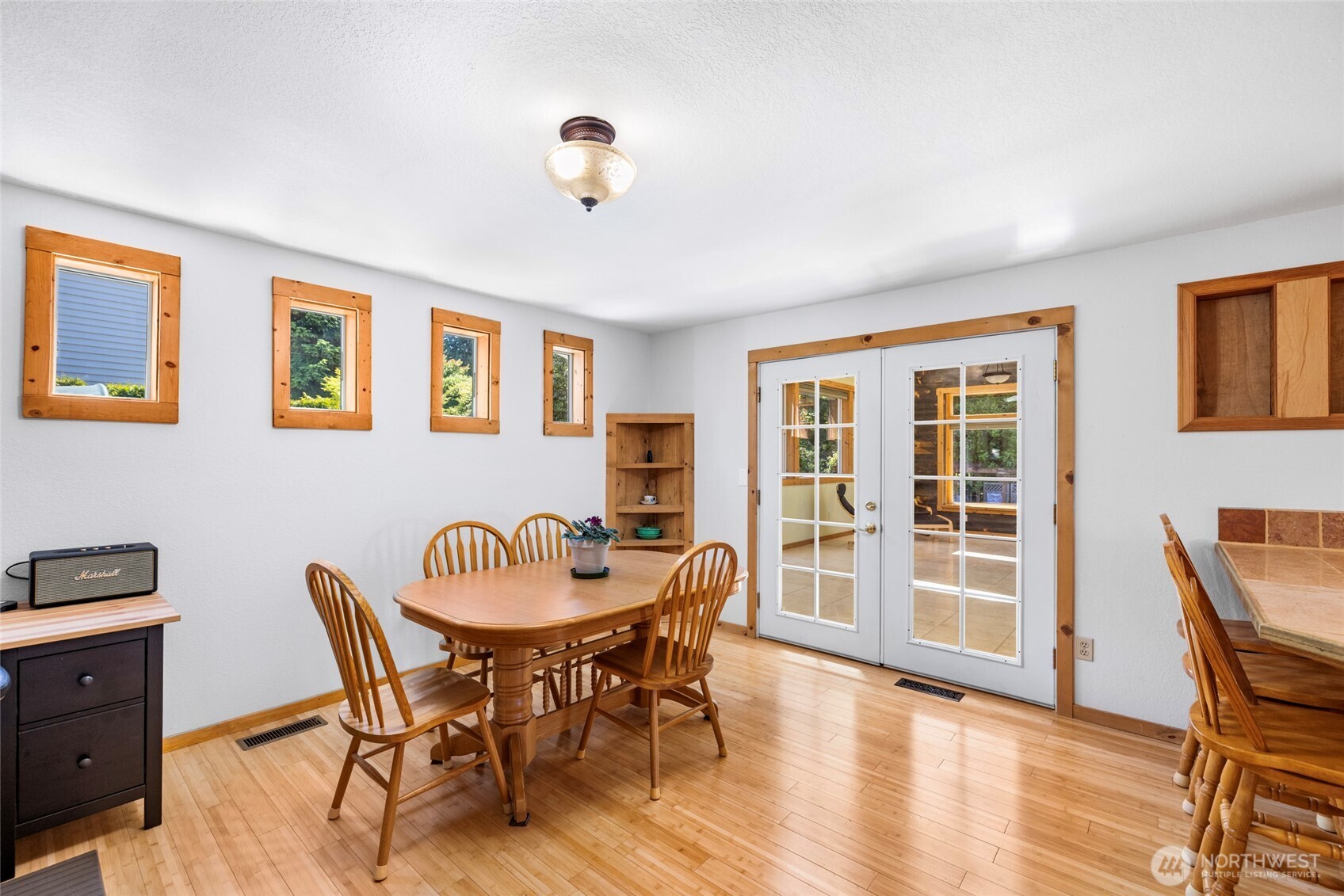 801 N Waugh Road Property Photo 18