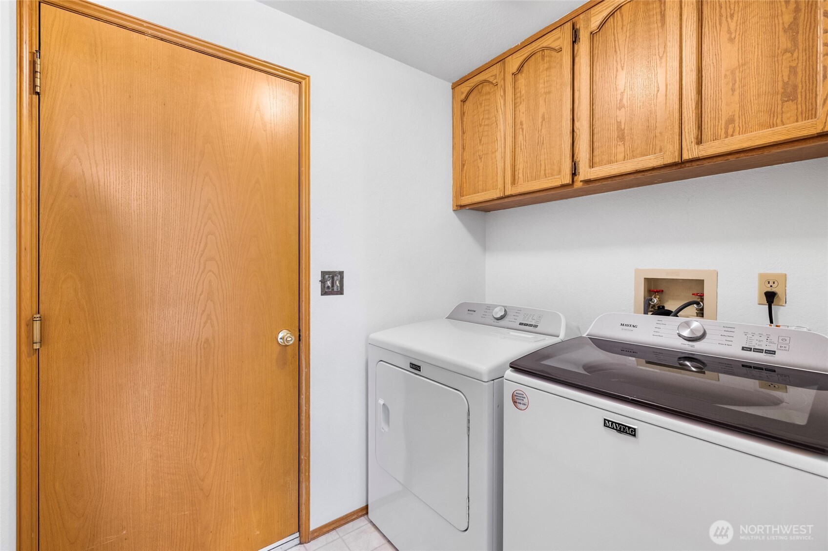 801 N Waugh Road Property Photo 25