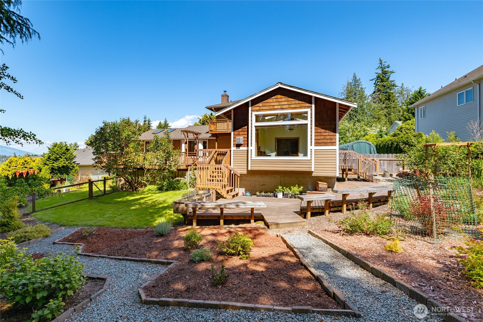 801 N Waugh Road Property Photo 35