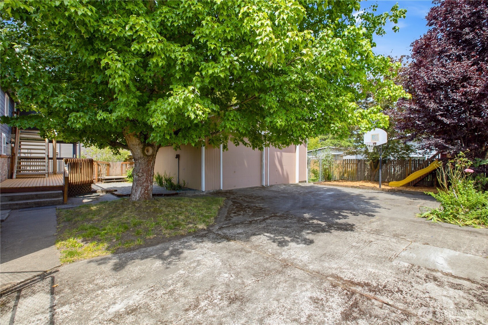 137 Wayne Avenue Property Photo 32