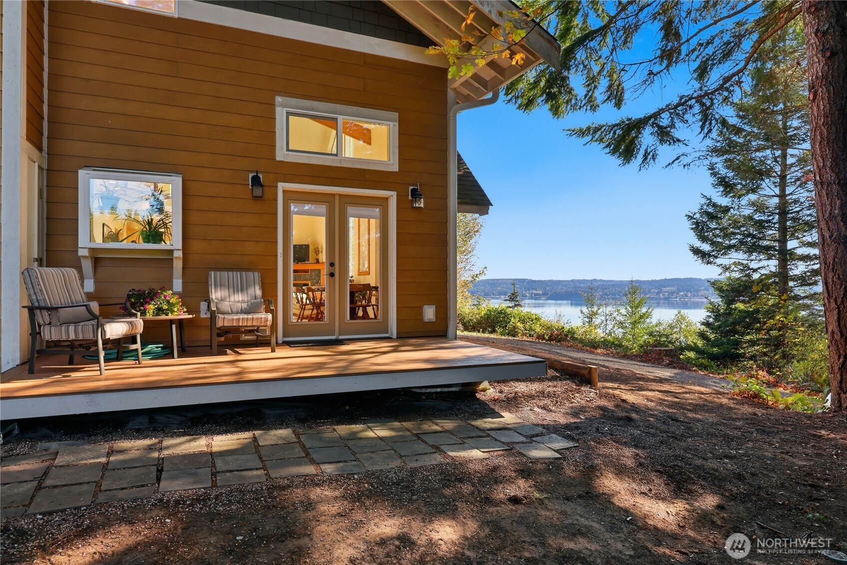 1201 Thorndyke Road Property Photo 3