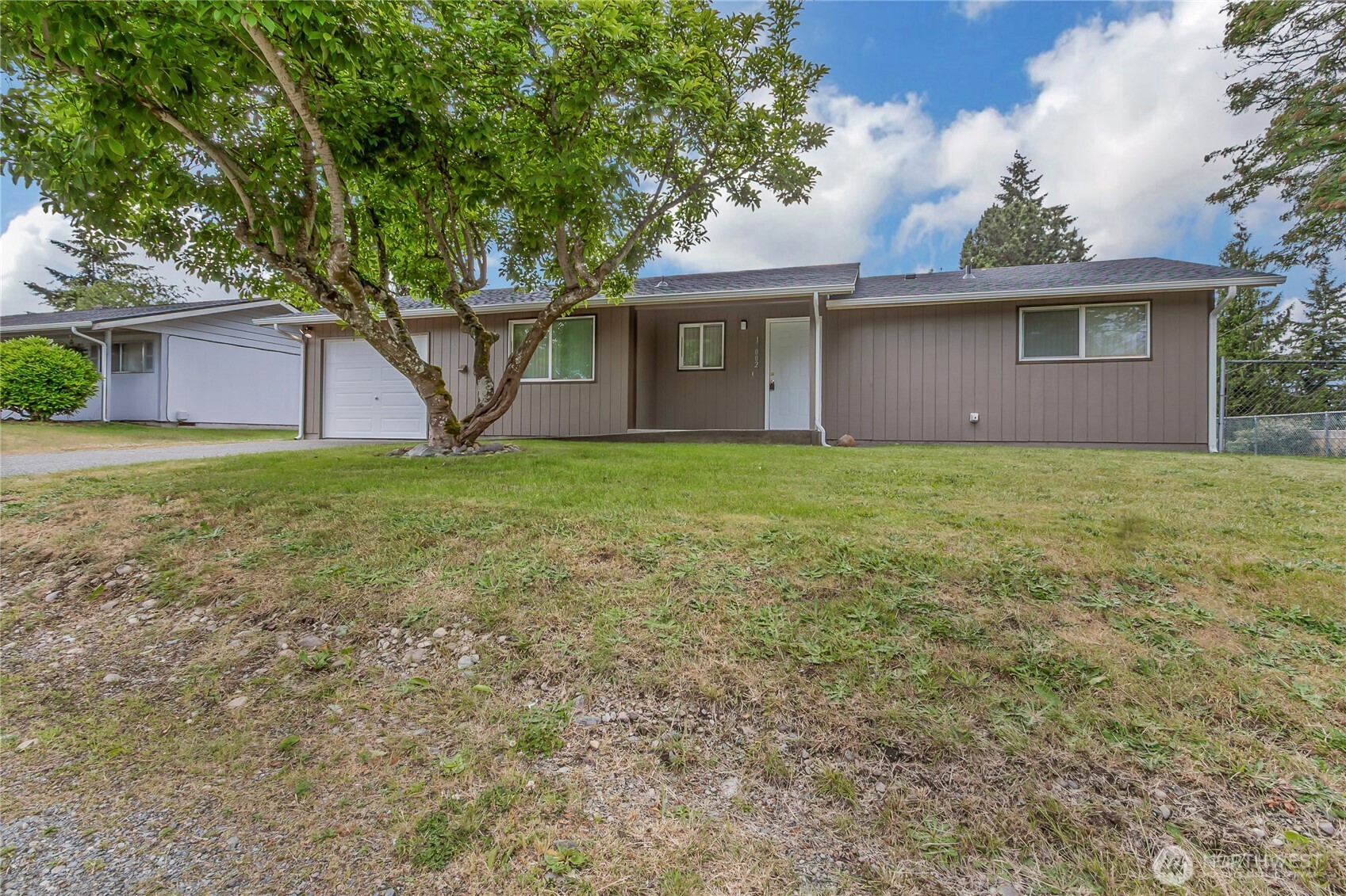 17002 6th Avenue Property Photo 1