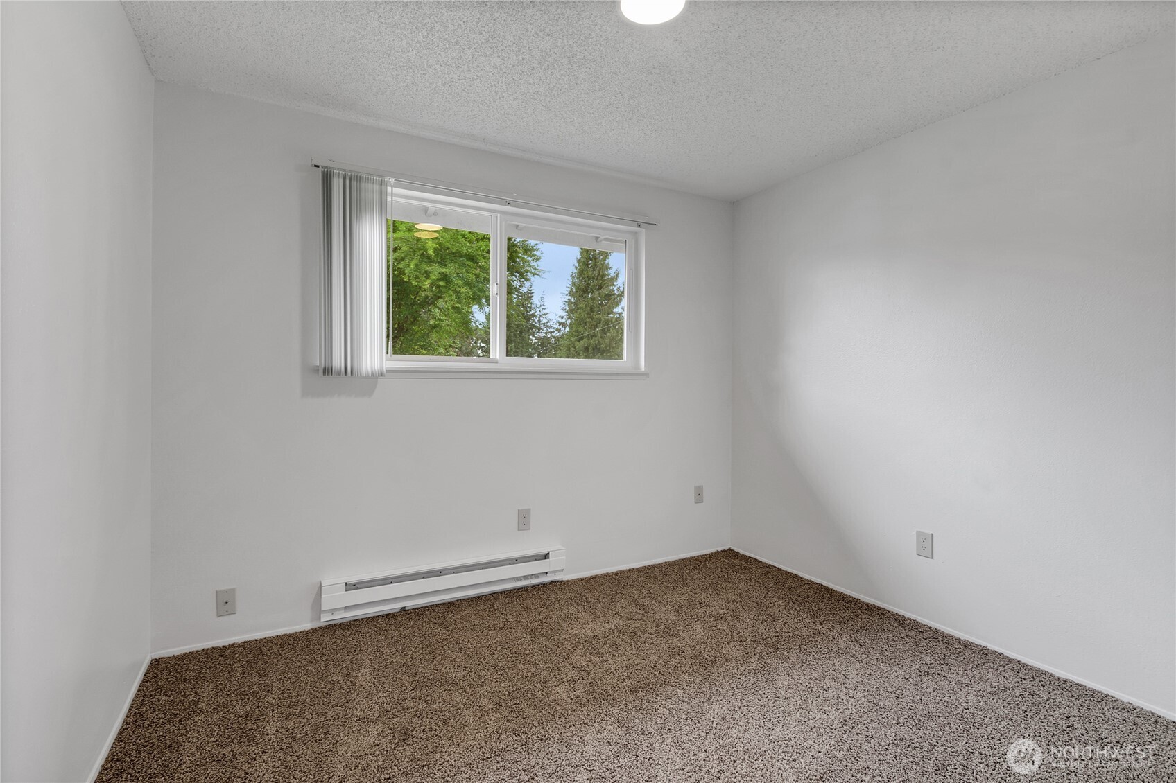 17002 6th Avenue Property Photo 12