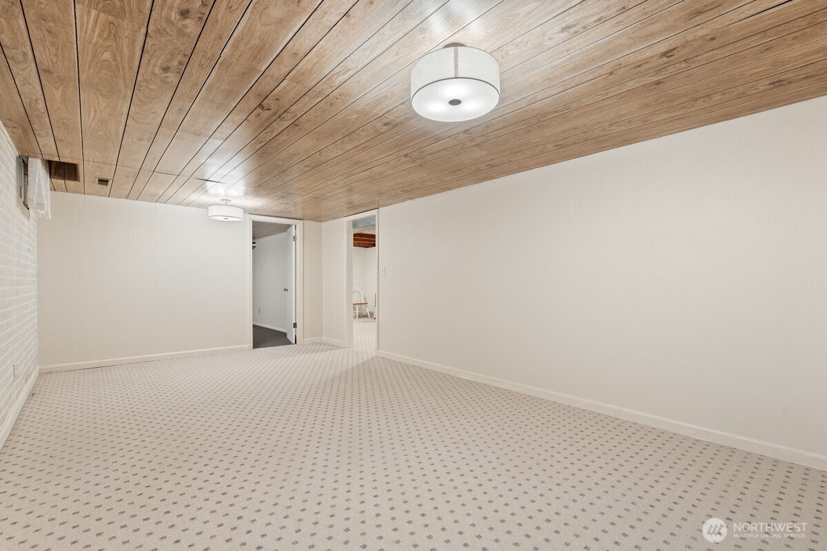 1801 Crestline Drive Property Photo 28