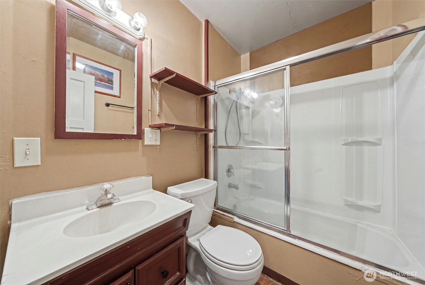 204 E Street Property Photo 15