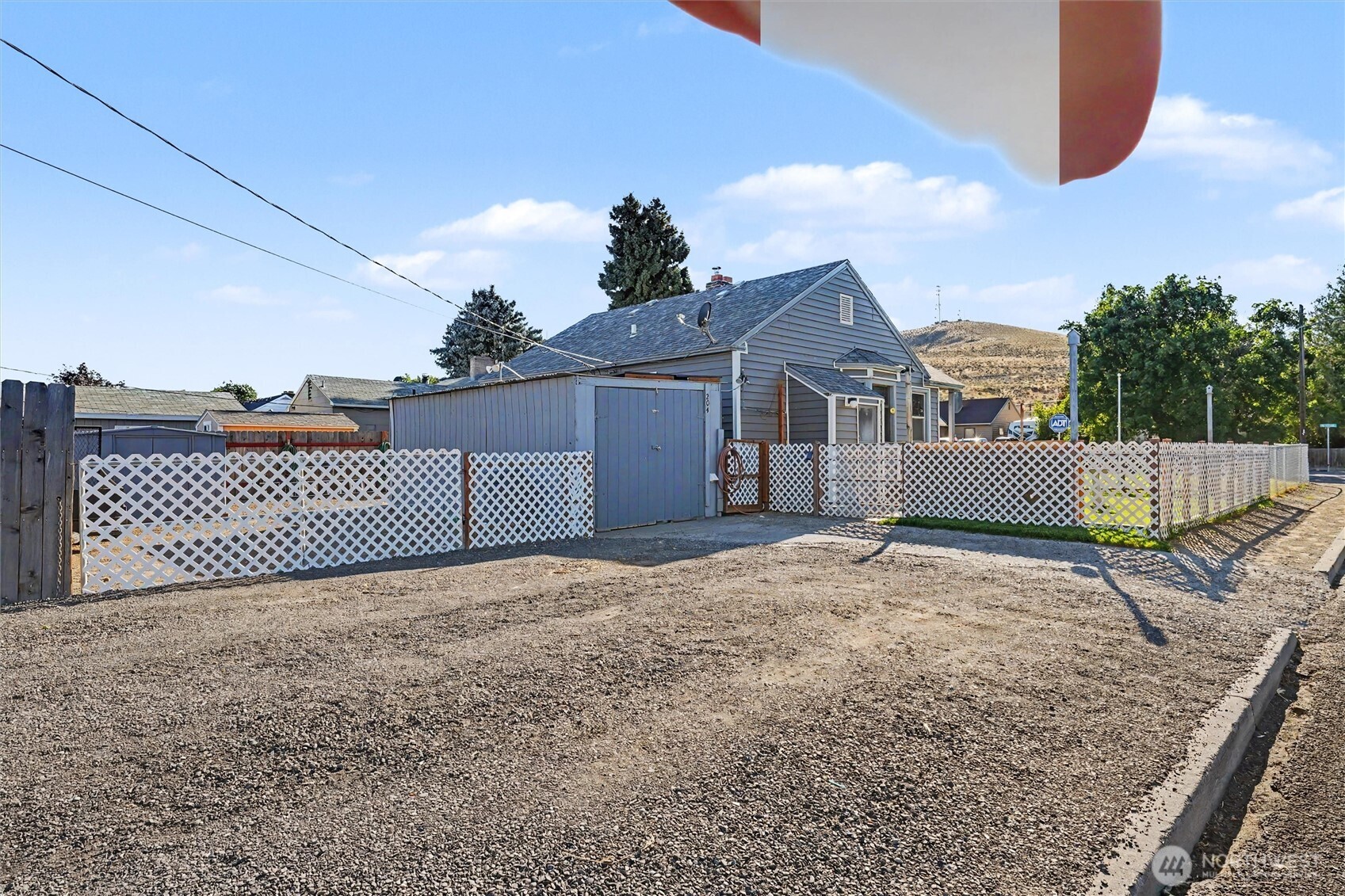 204 E Street Property Photo 29
