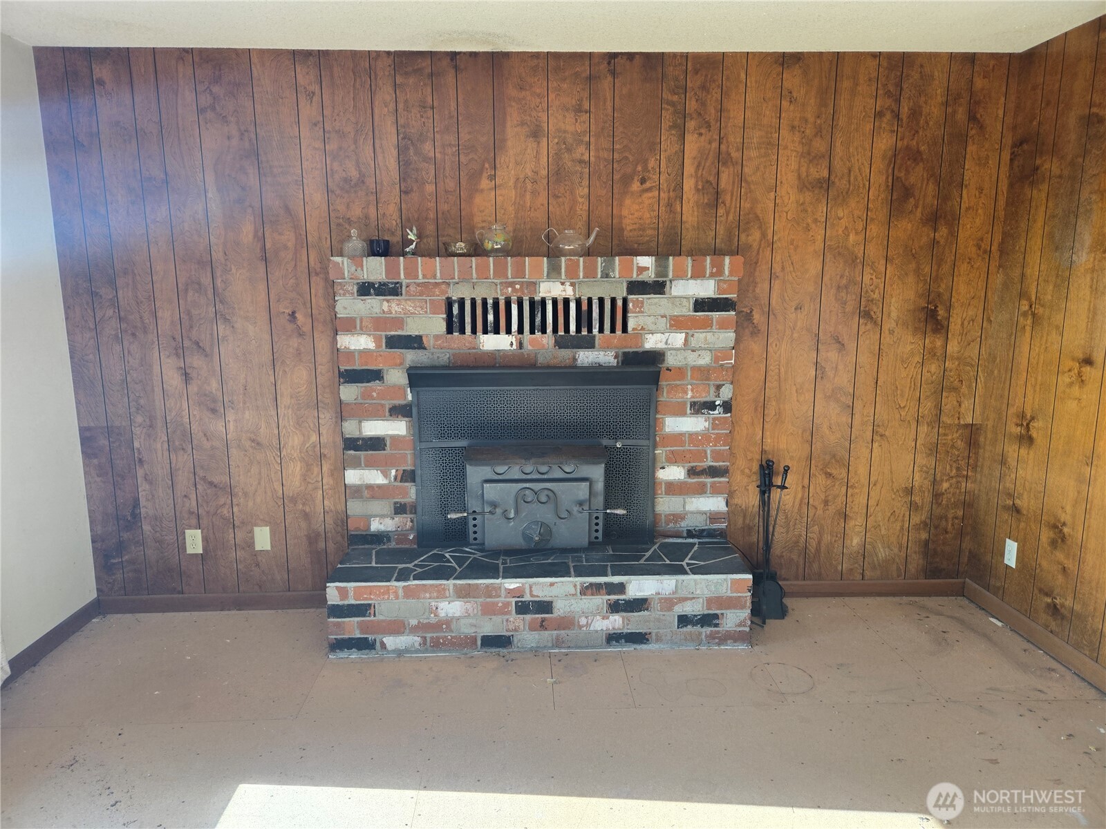 30011 J Place Property Photo 9