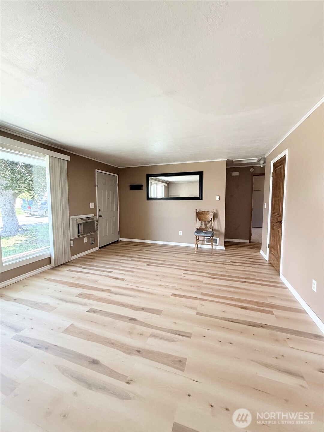 620 Skyview Drive Property Photo 5