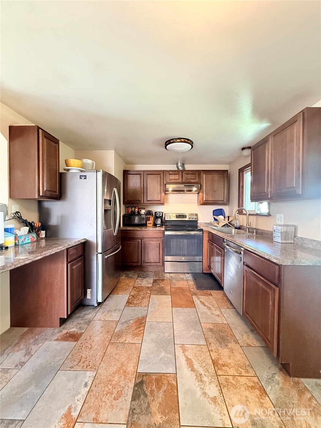 620 Skyview Drive Property Photo 6