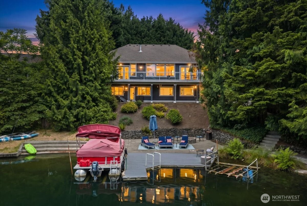 3324 Deer Island Drive Property Photo 1