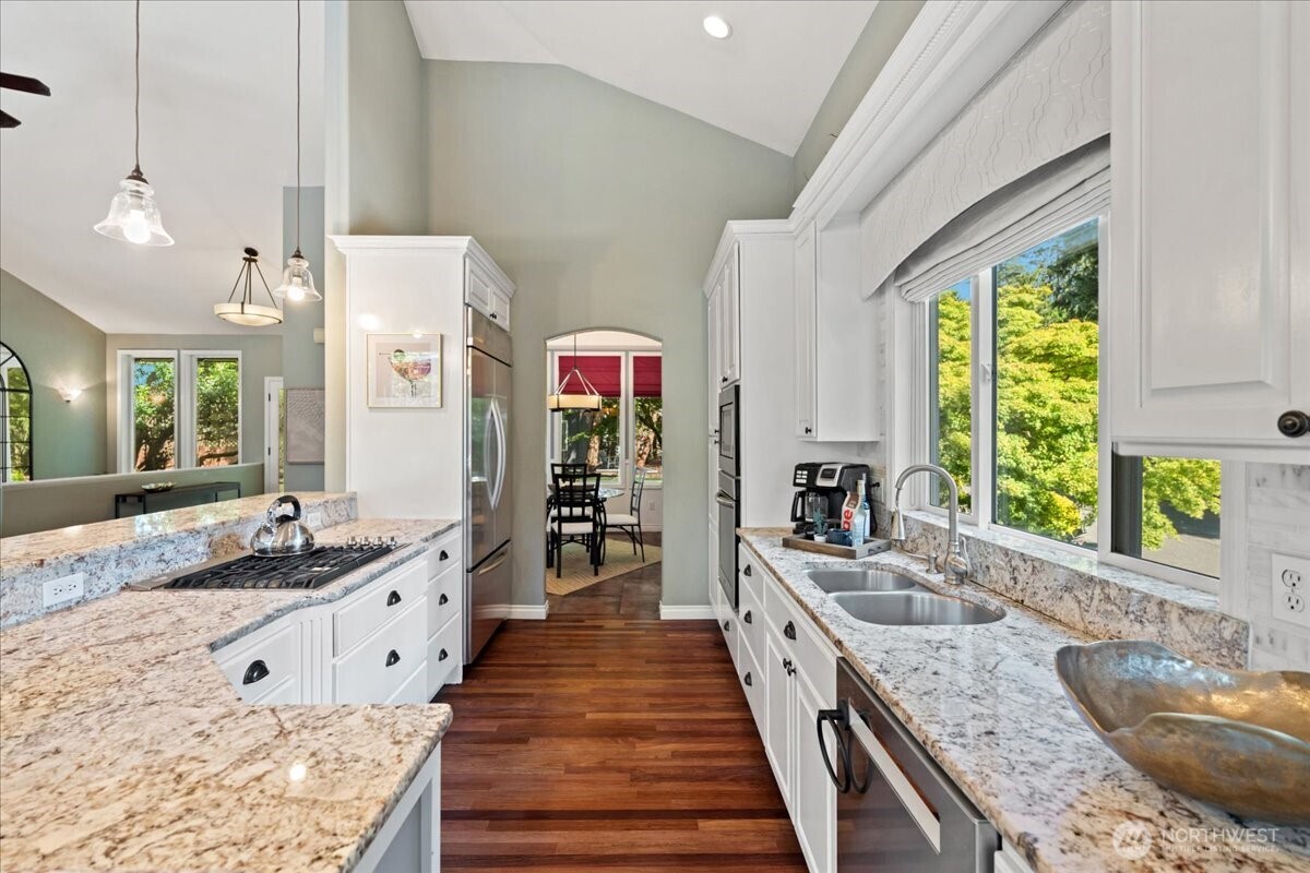 3324 Deer Island Drive Property Photo 8