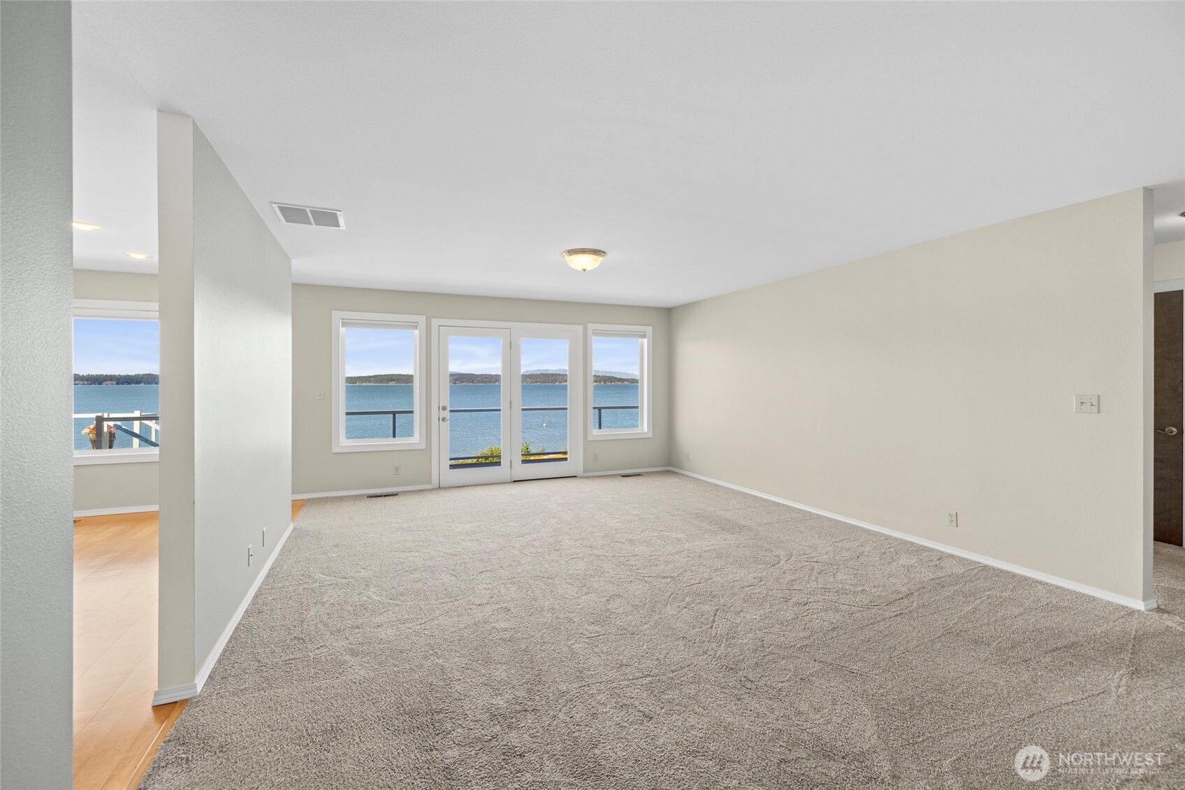 639 E Beacon View Drive Property Photo 8