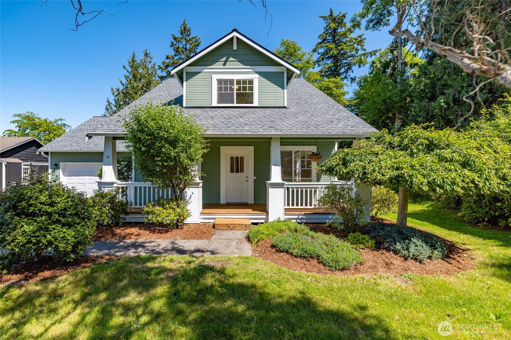 2609 C Avenue Property Photo 3
