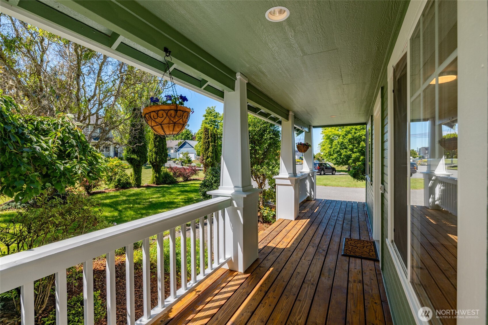 2609 C Avenue Property Photo 4