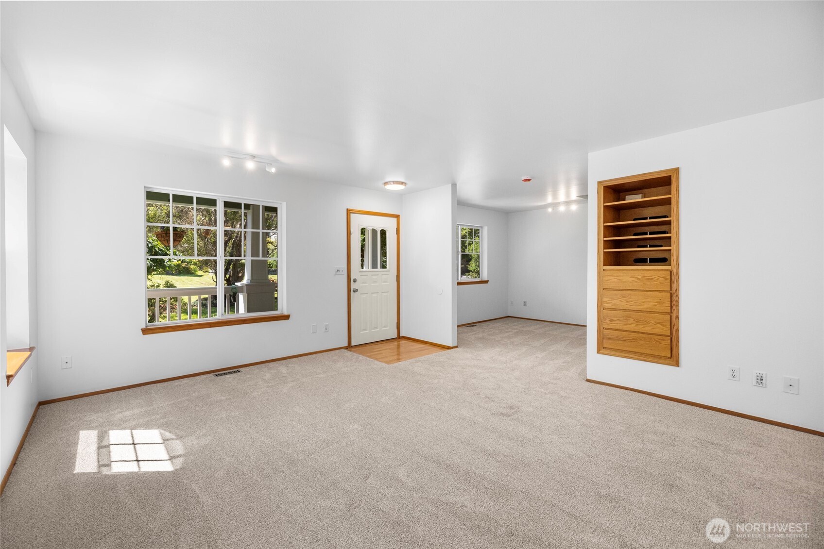 2609 C Avenue Property Photo 5