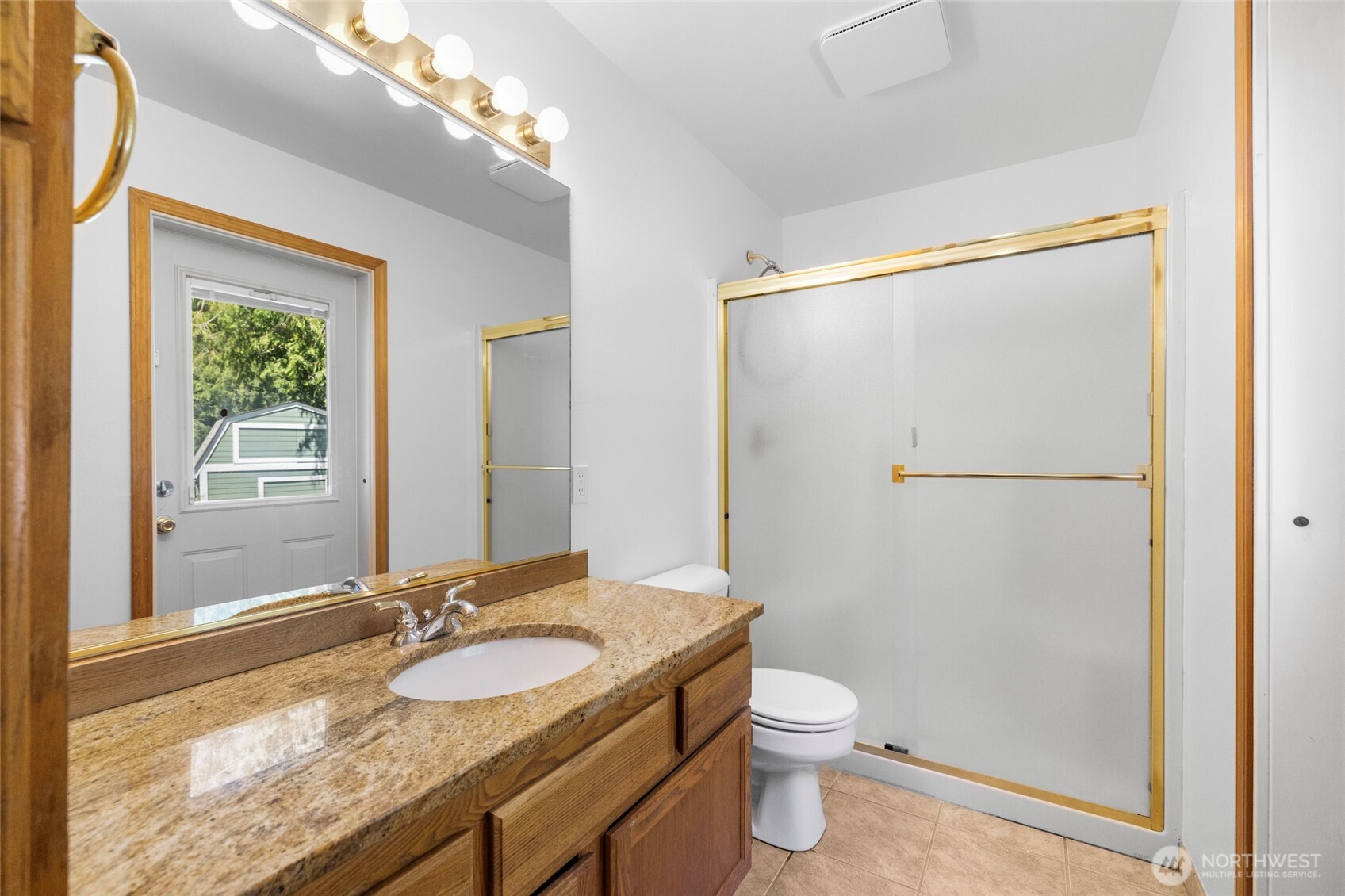 2609 C Avenue Property Photo 17