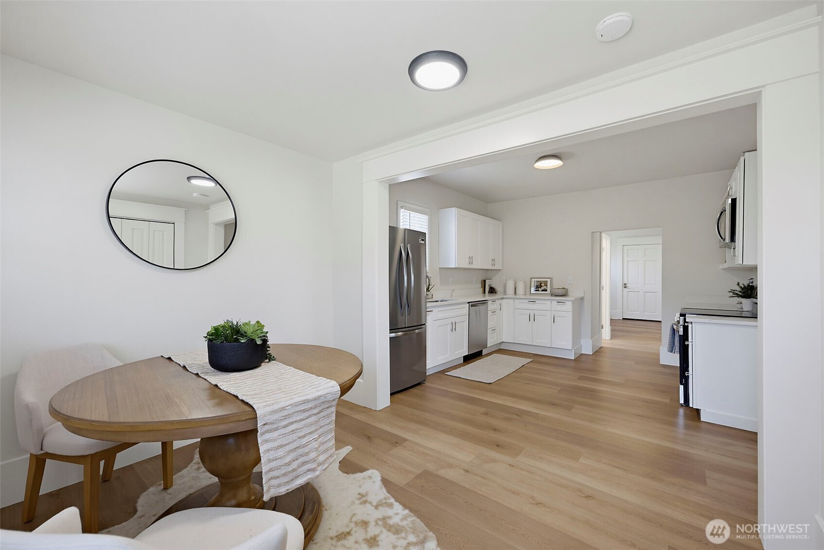1118 Thompson Street Property Photo 19