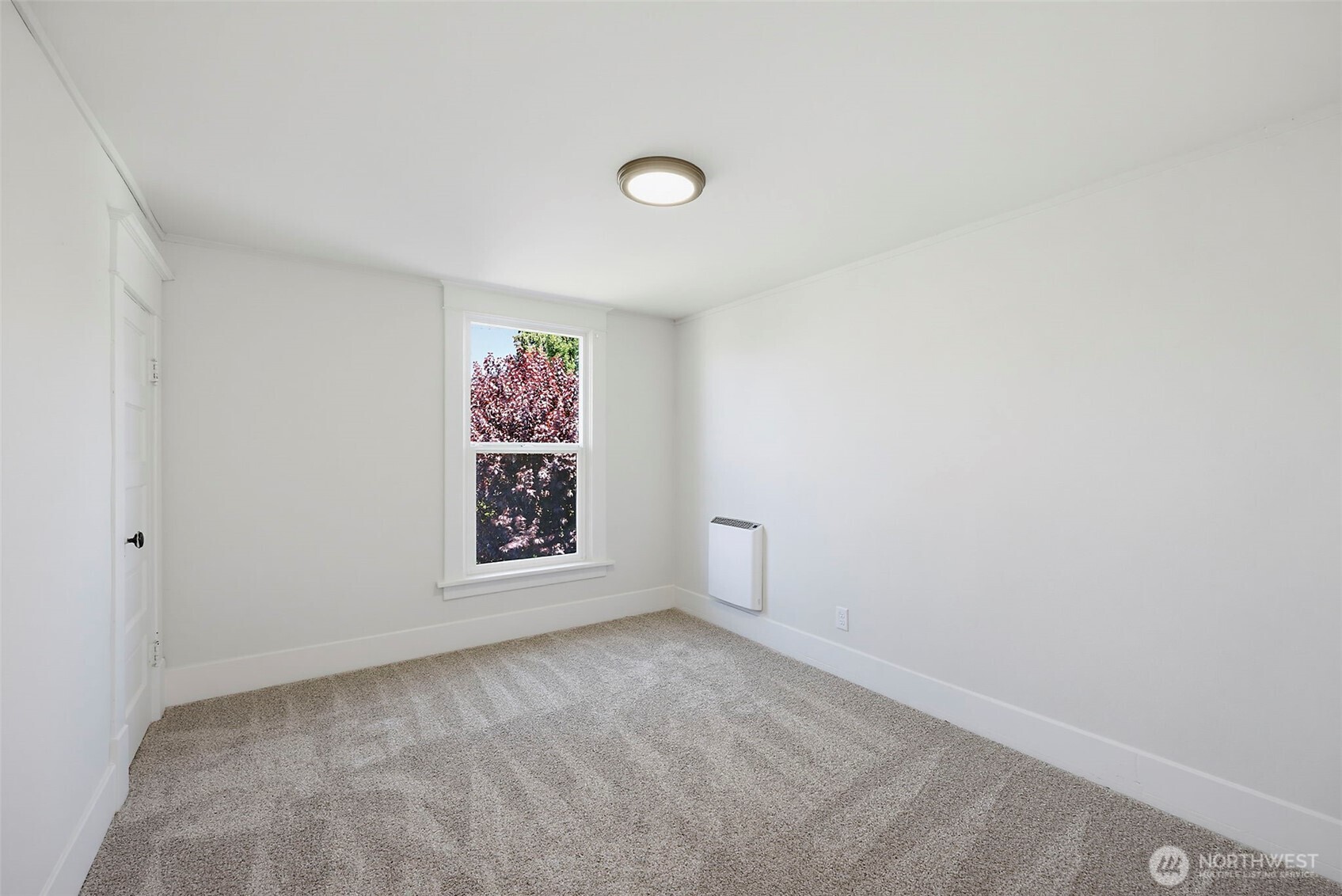 1118 Thompson Street Property Photo 25